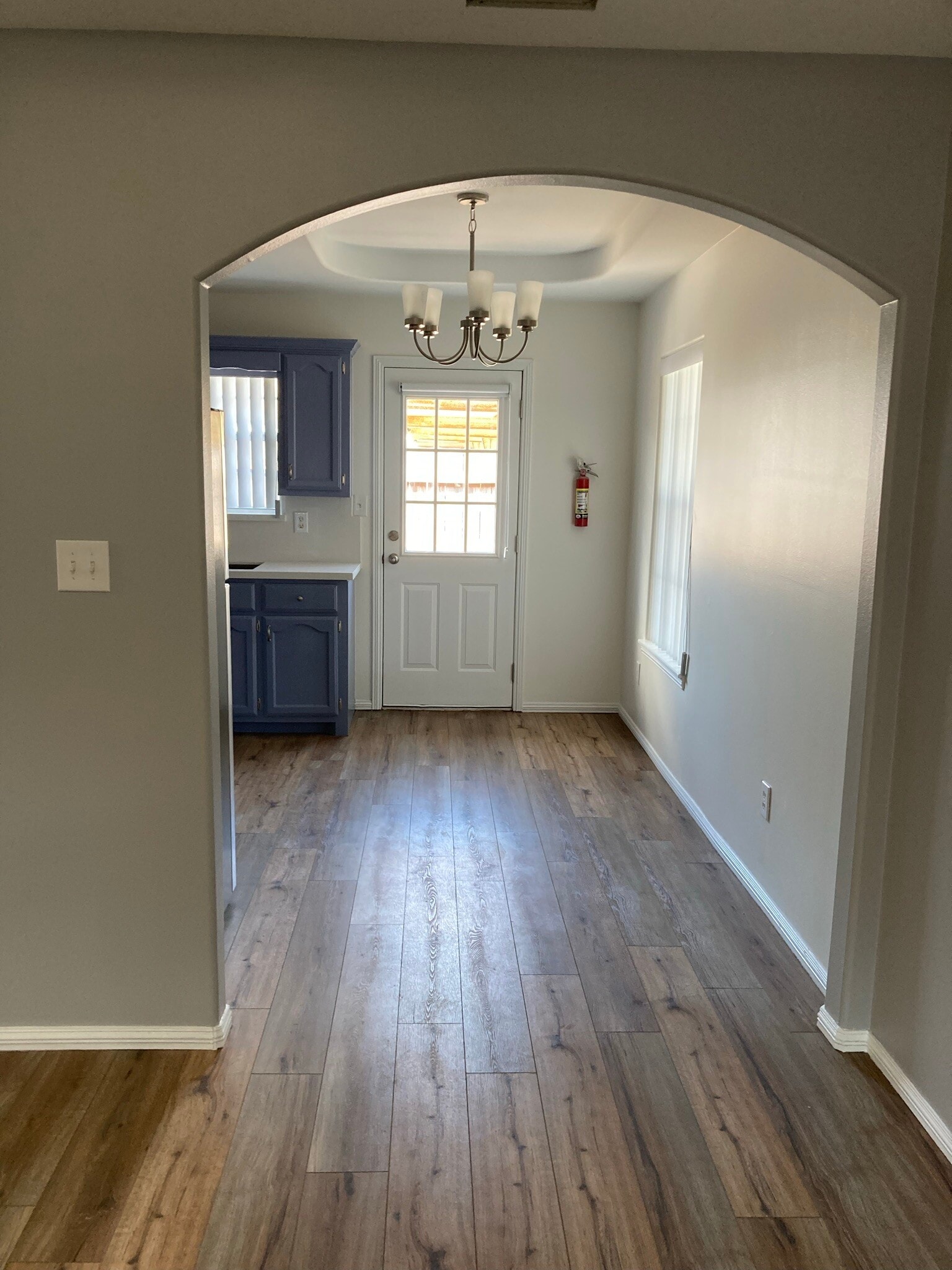 Building Photo - 910 English Ave