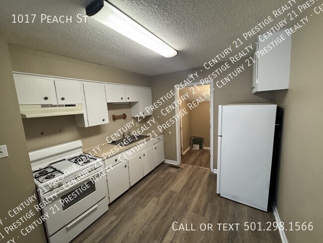 Building Photo - 1017 Peach St