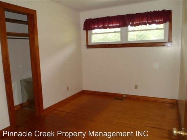 Building Photo - 3 br, 1 bath House - 3927 US Hwy 441S