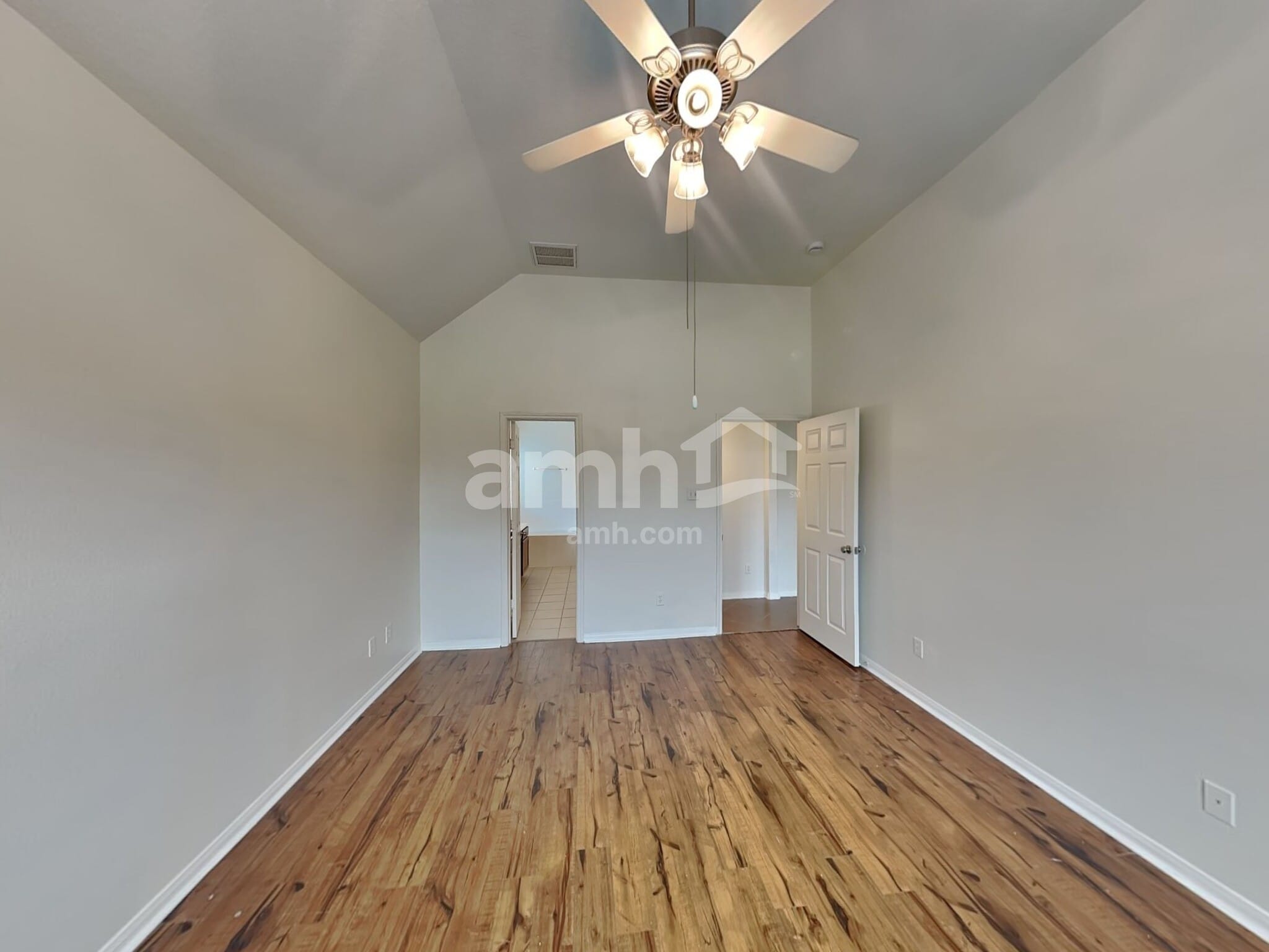 Building Photo - 1052 Shadow Glenn Dr