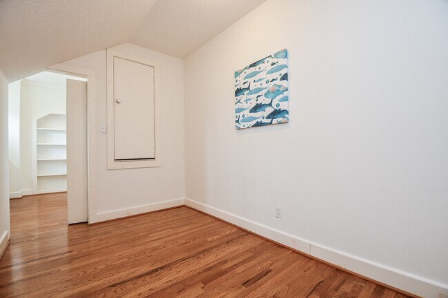 Building Photo - 1508 Nicholson St