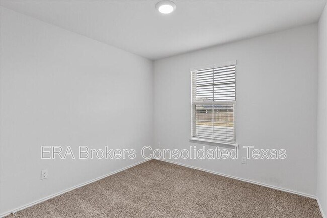 Building Photo - 108 Ragnar Dr