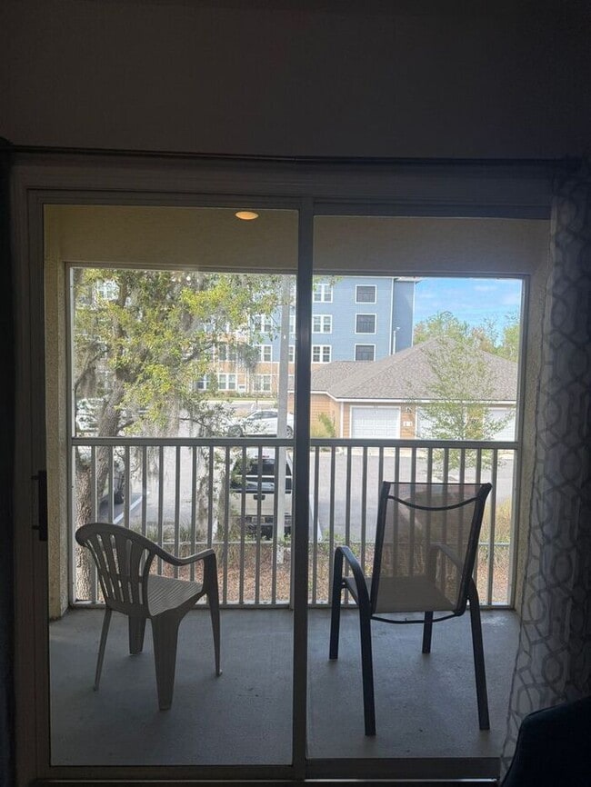Building Photo - FREE RENT!!! Condo at Club Cortile, Kissimmee