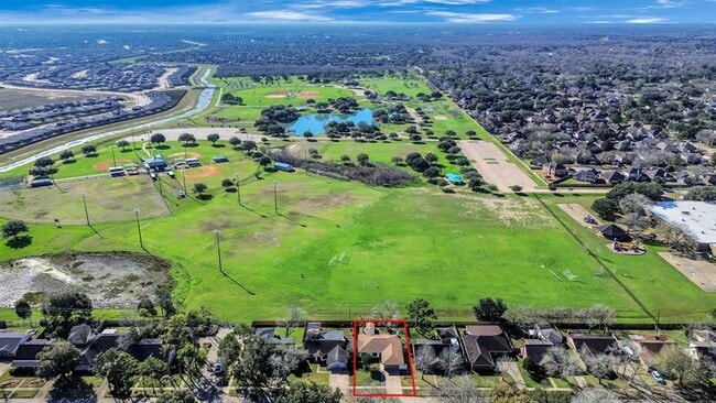 Building Photo - 1811 Eastfield Dr