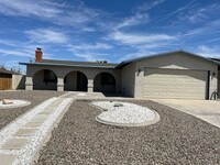 Building Photo - Beautiful Home available now