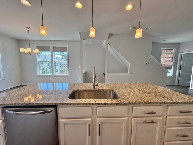 Building Photo - 2617 Avinity Pl