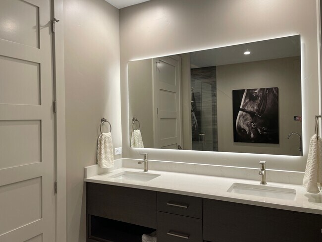 Building Photo - 31 Highnoon Way