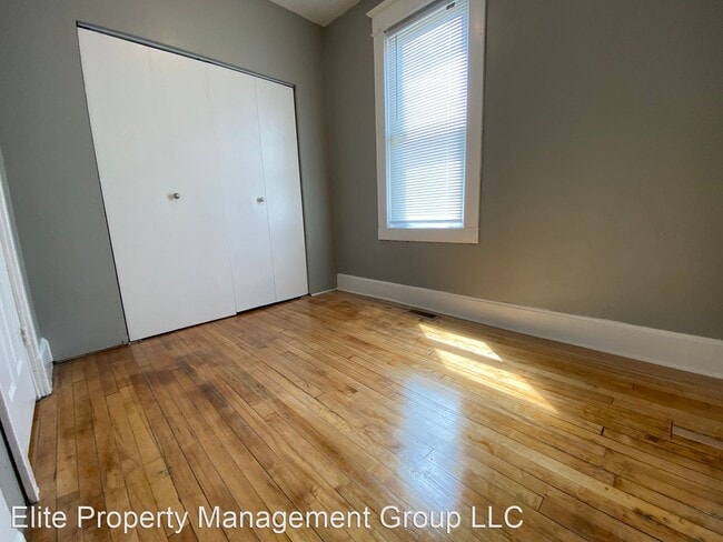 Building Photo - 6 br, 2 bath House - 1066 Ross Ave E