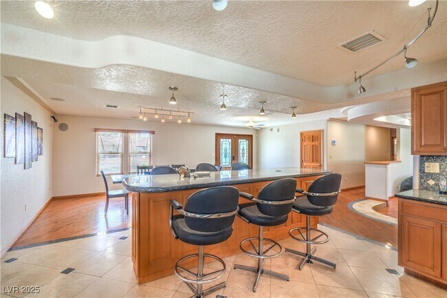 Building Photo - 3480 W Mesa Verde Ln