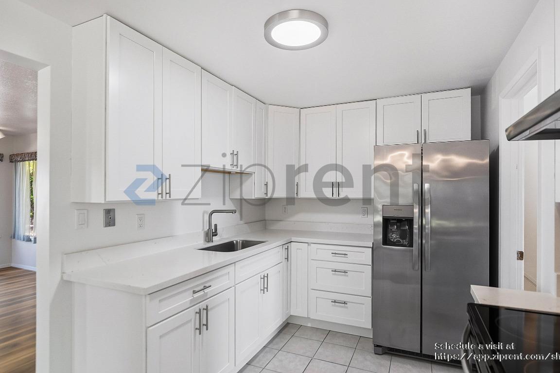 Building Photo - 16 Tasco Ct