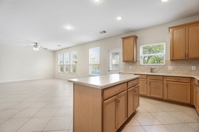 Building Photo - 2606 Midnight Star Cir