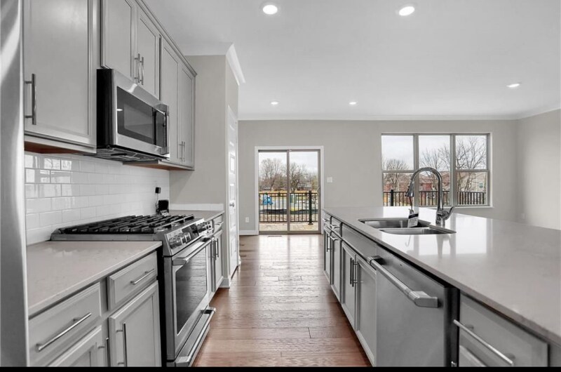 Building Photo - 8233 Bostic Dr