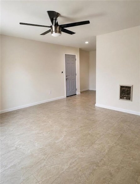 Building Photo - 608 N College Dr