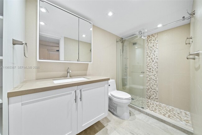 Building Photo - 2101 S Ocean Dr