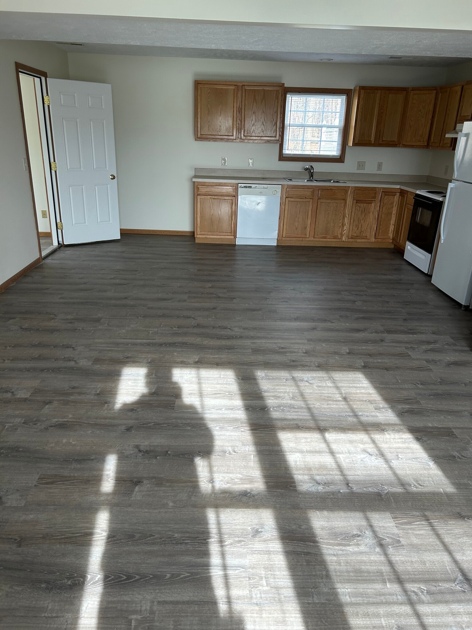 Building Photo - 1402 Benbrandon Ct