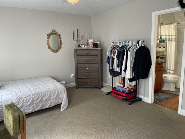Building Photo - 13816 Stone Mill Way