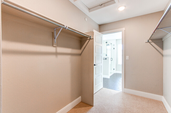 Walk-in master closet - 2656 W 68th Pl