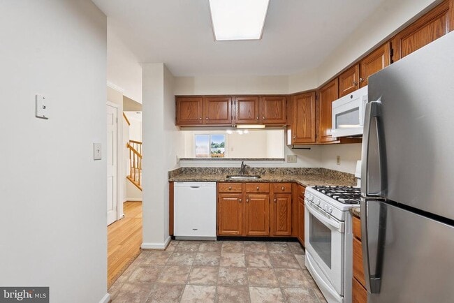 Building Photo - 43971 Kitts Hill Terrace
