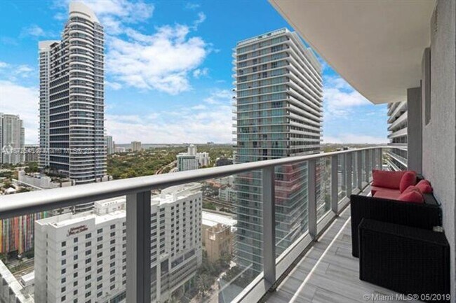 Building Photo - 1100 S Miami Ave