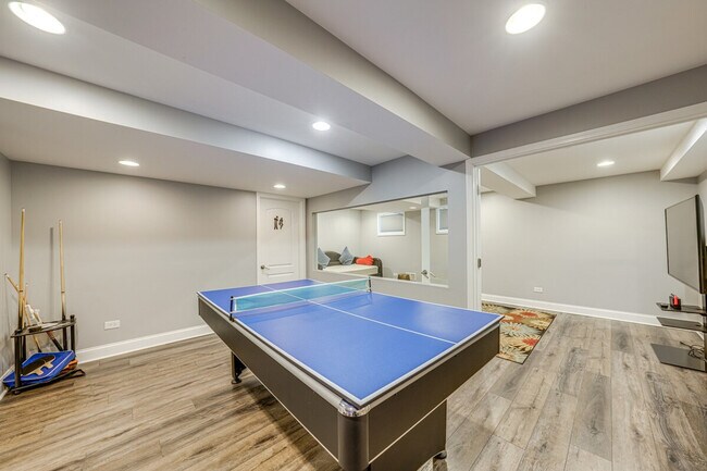 Building Photo - 3423 Goldfinch Dr
