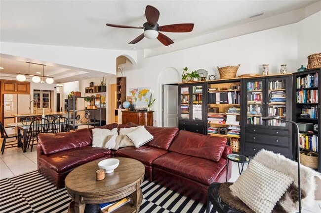 Building Photo - 1266 Paradise Lake Dr