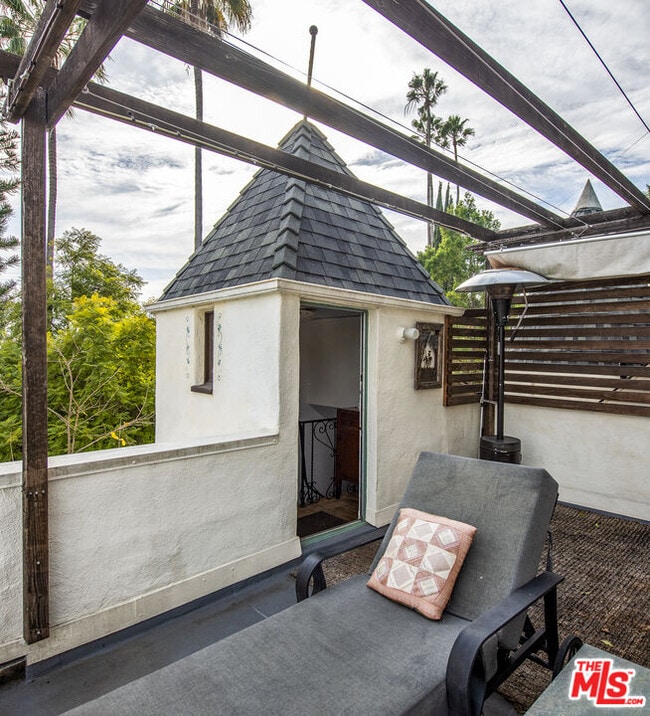 Building Photo - 4458 Dundee Dr