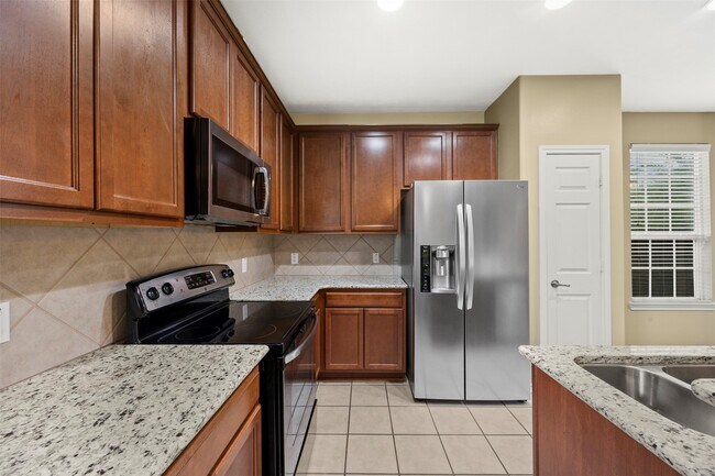 Building Photo - 2765 Maybrook Hollow Ln