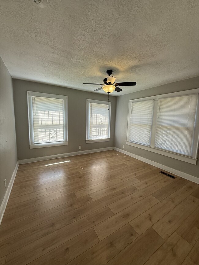 Building Photo - 1417 Bessemer Rd