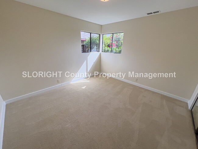 Building Photo - AVAILABLE NOW - Beautiful 2 Bed, 2 Bath Pismo Beach Home