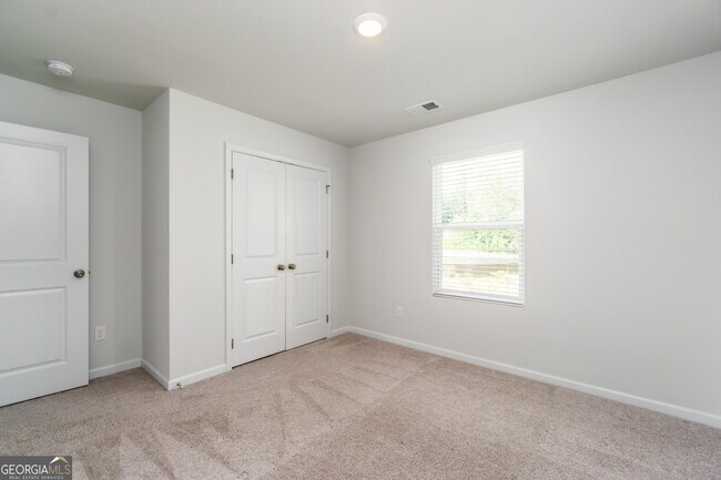 Building Photo - 129 Softwood Ct