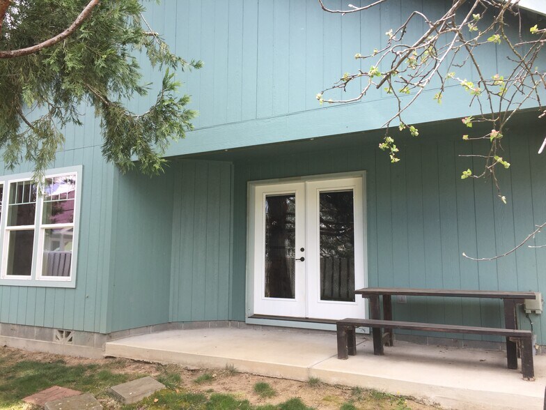 Building Photo - 1023 Rainwood Ln