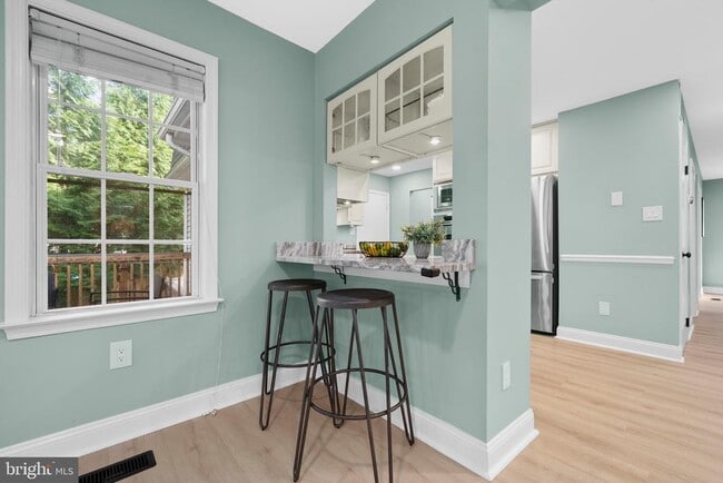 Building Photo - 10429 Headly Ct