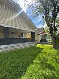 Building Photo - 1411-1413 N Pershing Ave