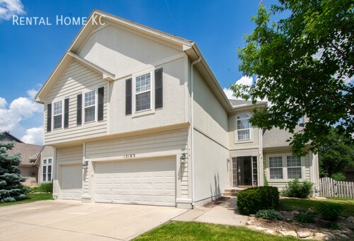 Primary Photo - Open and Light 2-story w/fin bsmt and fenc...
