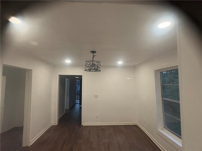 Building Photo - 348 Hortman Ave