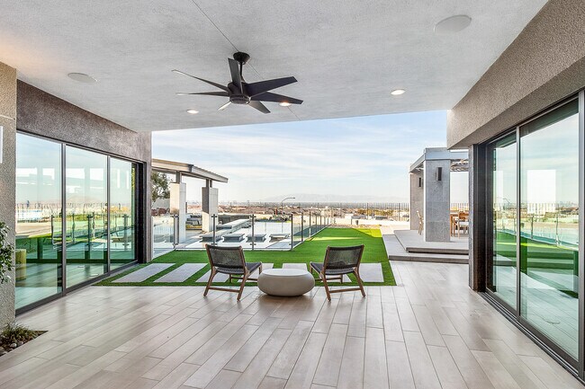 Building Photo - 2240 Sky Pointe Ridge Dr