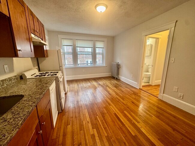 Building Photo - 1615 Commonwealth Ave