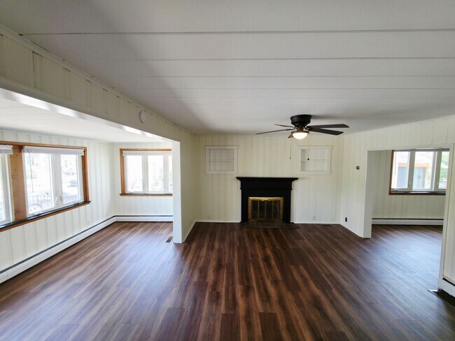 Building Photo - 3 Bed 1 Bath in Rochester PA