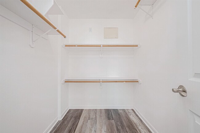 Building Photo - 8714 Garrett St