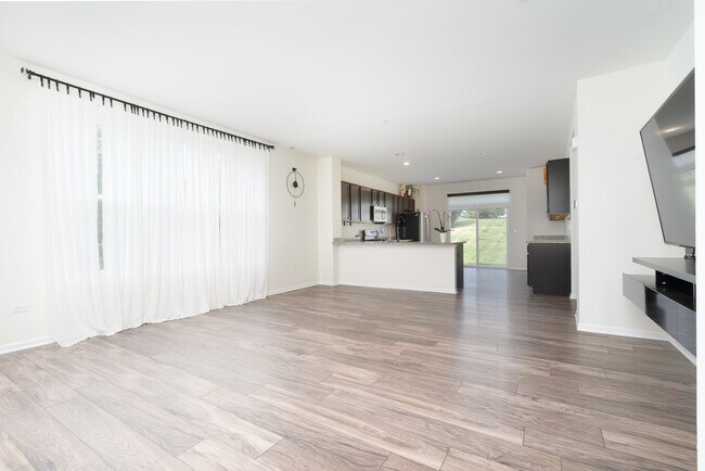 Building Photo - 16164 W Coneflower Dr