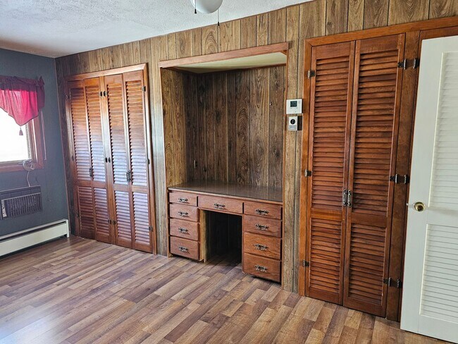 Building Photo - Triplex Main