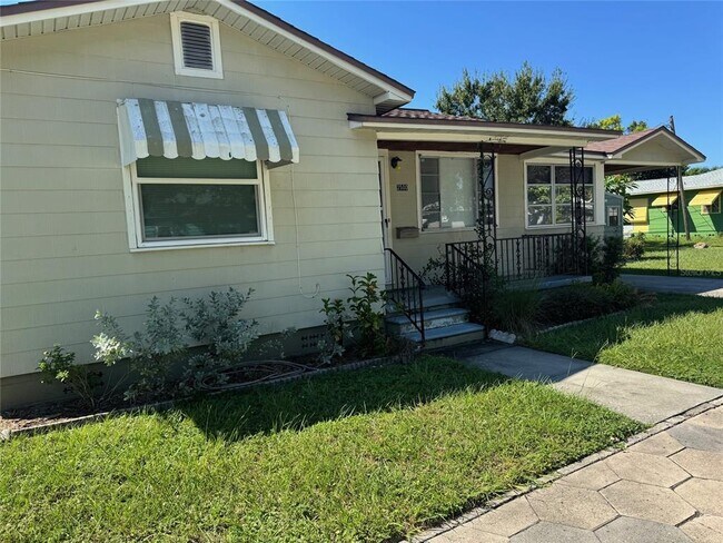 Primary Photo - 2500 14th Ave N