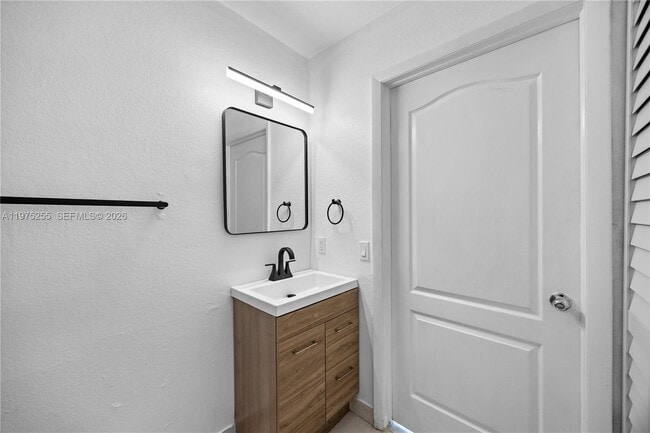 Building Photo - 7570 NW 173rd Ln