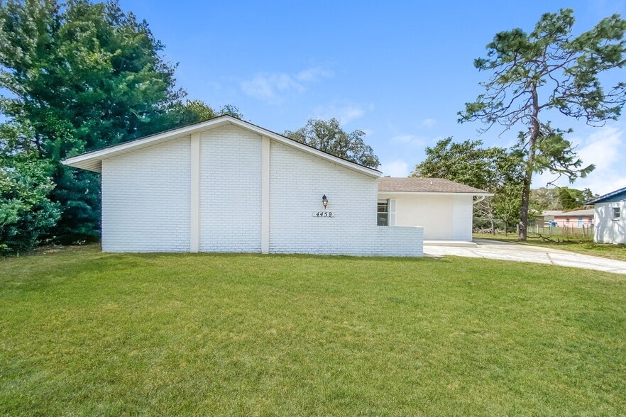 Building Photo - 4459 Springwood Rd