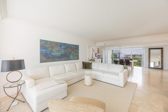 Building Photo - 2780 S Ocean Blvd