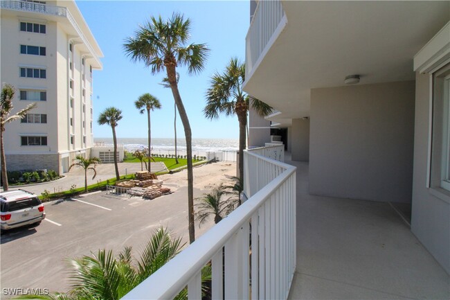 Building Photo - 3443 Gulf Shore Blvd N
