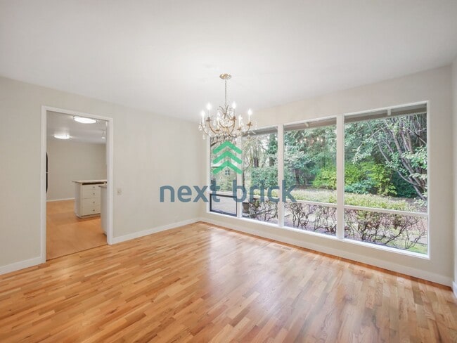 Building Photo - 3 Bed and 3 Bath Plus Office Private Single-family Home is Available for Rent!