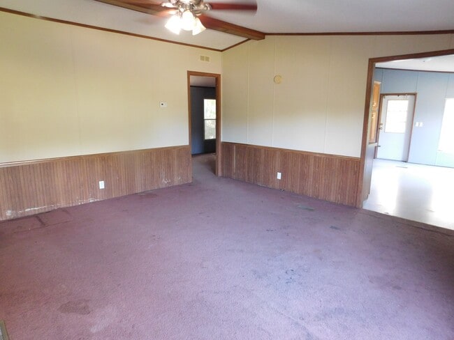 Building Photo - 233 Co Rd 725