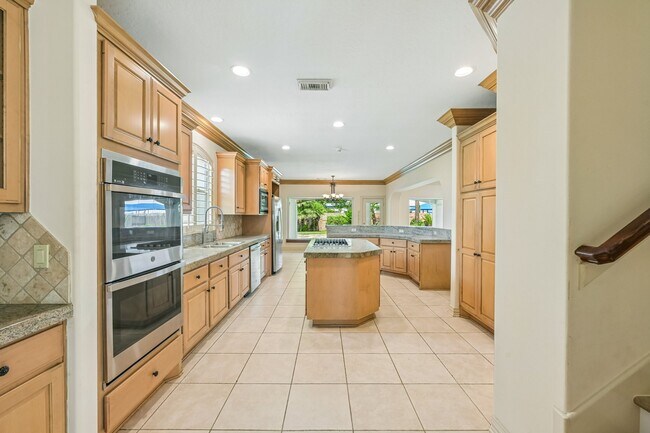 Building Photo - 1611 Copperas Cove