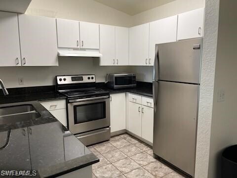 Building Photo - 8271 Key Royal Cir